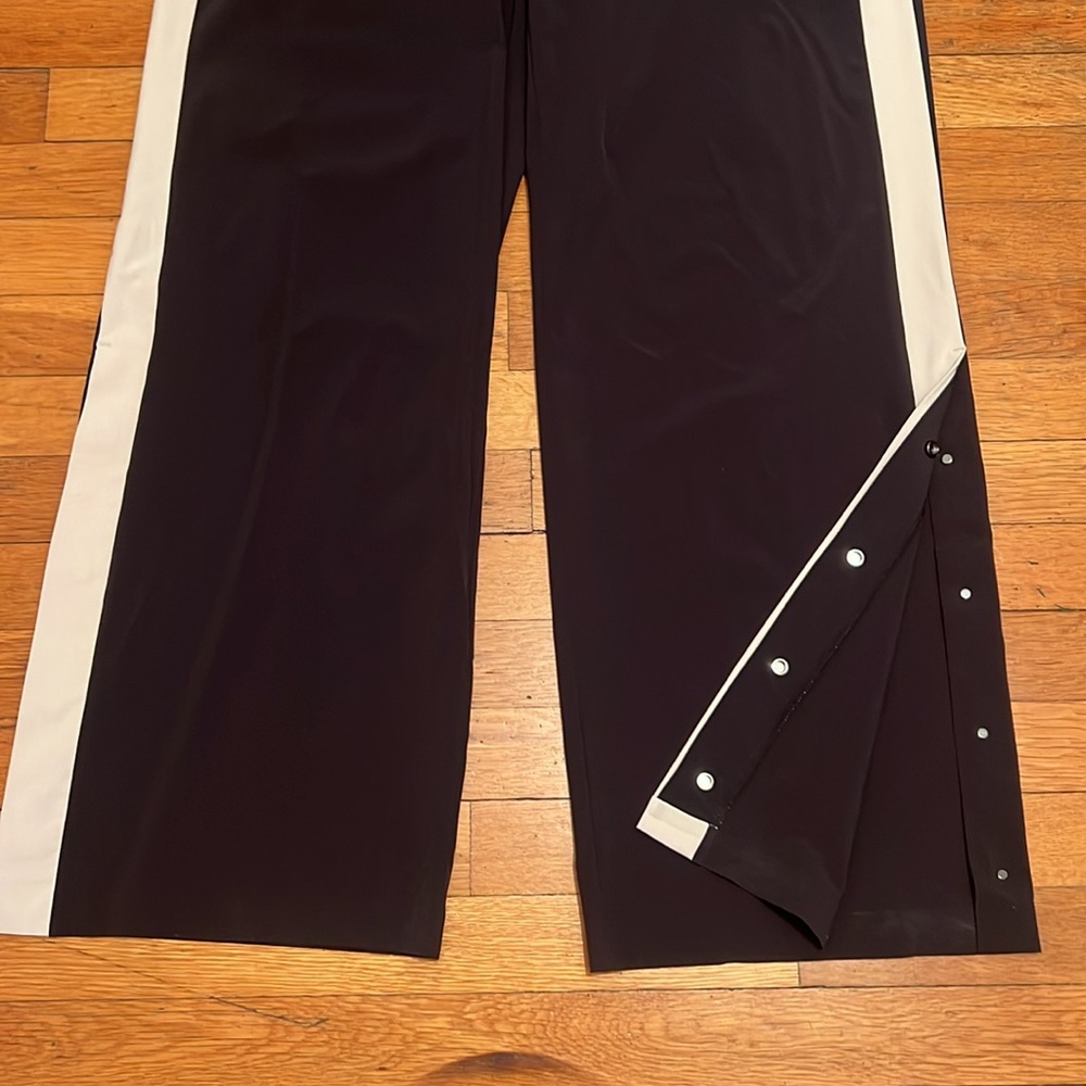 Athleta Luxe Gramercy Track Trousers in Black & White, size 10 - Picture 7 of 15